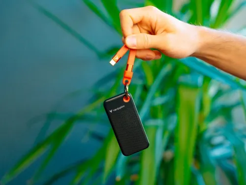 Dysk VERBATIM Pocket 256GB SSD Czarno-pomarańczowy