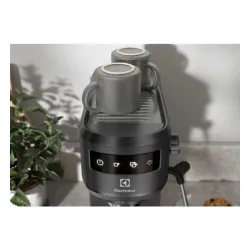 Ekspres Electrolux E6EC1-6BST