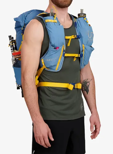 Plecak sportowy Ultimate Direction Fastpack 30 - fog
