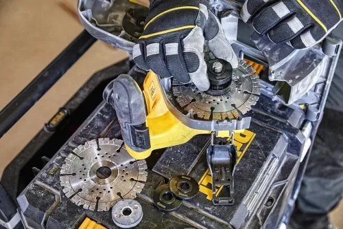 Штроборез (бороздодел) DeWalt FLEXVOLT DCG200NT