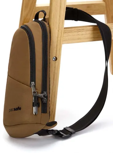 Противоугонный рюкзак Pacsafe Vibe 150 Sling Pack-tan