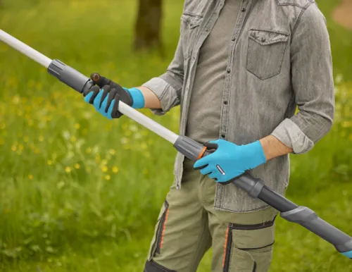 Nożyce akumulatorowe do gałęzi GARDENA teleskopowe HighCut 250/18V P4A (z akumulatorem) 14774-20