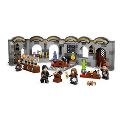 Конструктор LEGO Harry Potter 76431 замок Хогвартс: уроки зелья