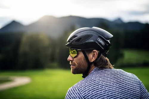 Kask rowerowy ABUS Gamechanger Racer Szary Szosowy (rozmiar M)