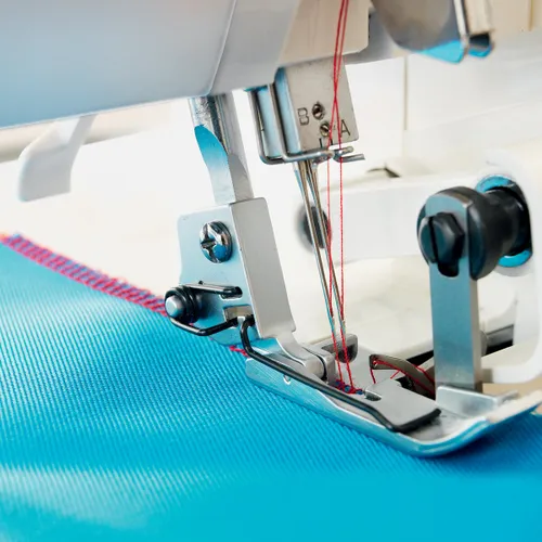 Maszyna do szycia Overlock VERITAS Elastica II