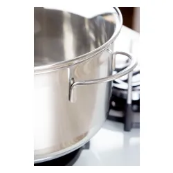 Garnek ze stali nierdzewnej z pokrywką SSW CITY 5,2 l