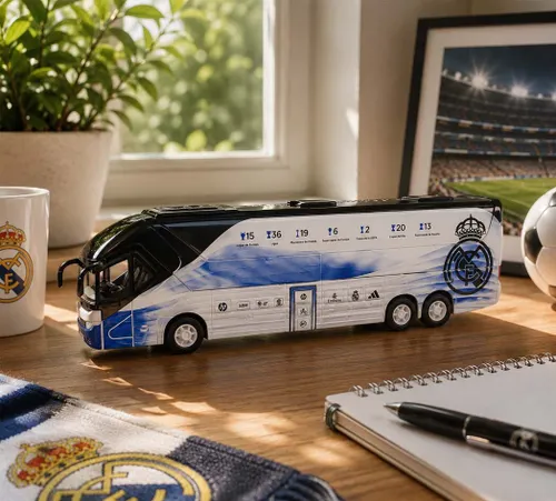 Autobus piłkarski Real Madryt FC - model klubowy
