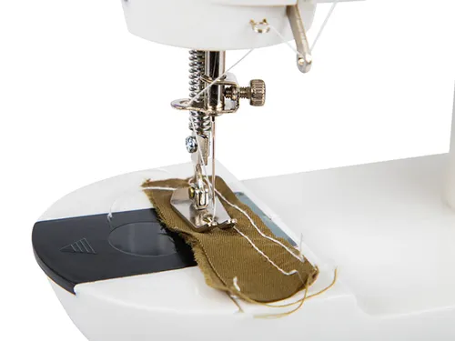 Maszyna do szycia BLOW SM-31 Biały