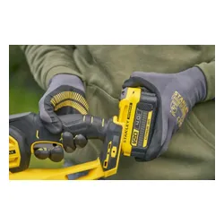 Nożyce do żywopłotów STANLEY SFMCHT655M1-QW