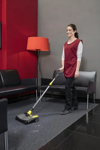 Электрическая щетка Karcher EB 30/1 Li-Ion съемный аккумулятор