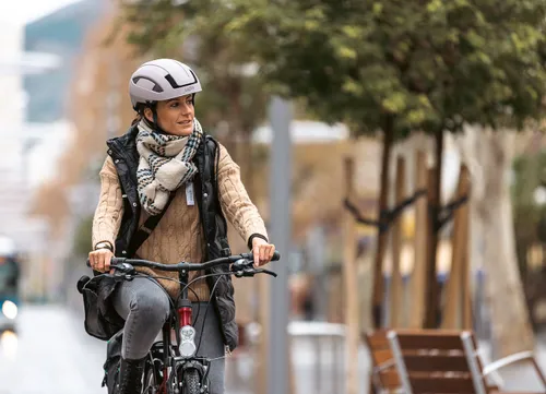 Kask rowerowy LAZER CityZen KinetiCore Jasno-fioletowy Miejski (rozmiar M)