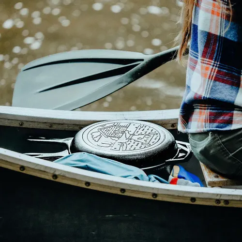 LODGE Wanderlust 27 cm 2 szt. - patelnie żeliwne