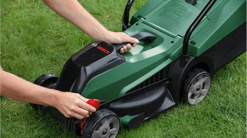 Kosiarka akumulatorowa BOSCH CityMower 18V-32-300 06008B9A0A