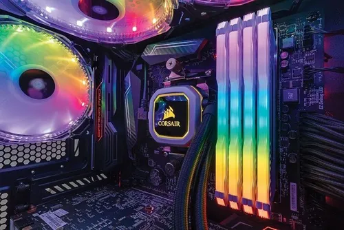 Pamięć Corsair Vengeance RGB PRO, DDR4, 16 GB, 3000MHz, CL15 (CMW16GX4M2C3000C15W)