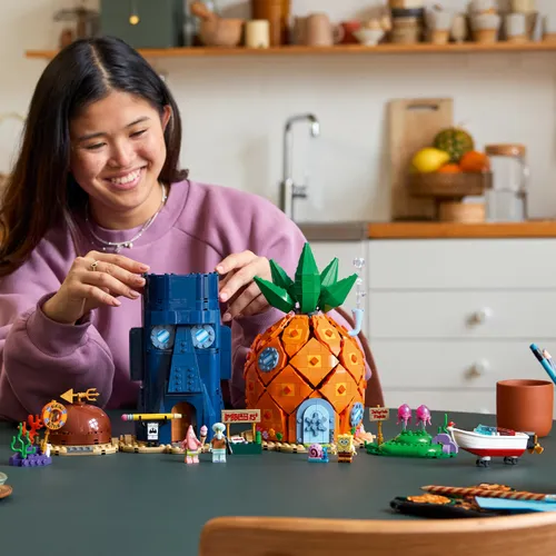 LEGO 11386 Icons SpongeBob Kanciastoporty: Bikini Dolne