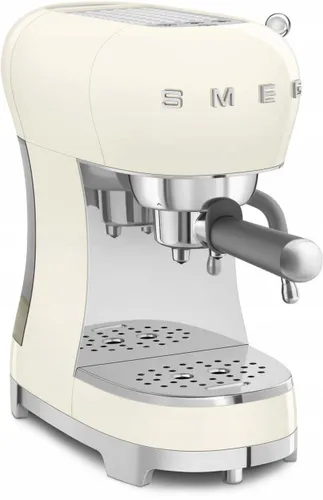 Кофеварка рожковая Smeg ECF02CREU