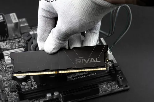 Pamięć RAM GoodRam Rival DDR4 16GB 3600 CL18 Czarny