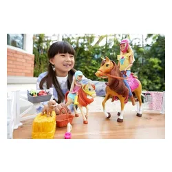 Barbie Stadnina koni Zestaw + Lalki FXH15