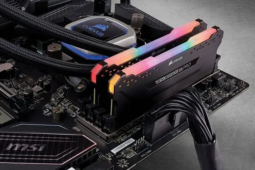 Pamięć Corsair Vengeance RGB PRO, DDR4, 16 GB, 3600MHz, CL18 (CMW16GX4M2C3600C18)