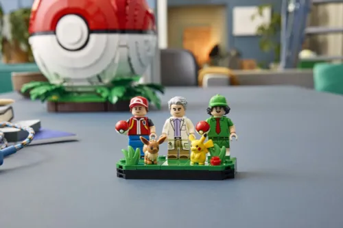 LEGO 72154 Pokémon Kultowy Pokéball z Trenerami