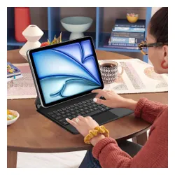 Etui na iPad Air TECH-PROTECT SmartCase Magnetic + Keyboard Czarny Klawiatura
