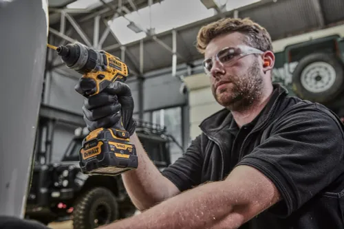 Burghiu cu șurubelniță DeWalt DCD701N