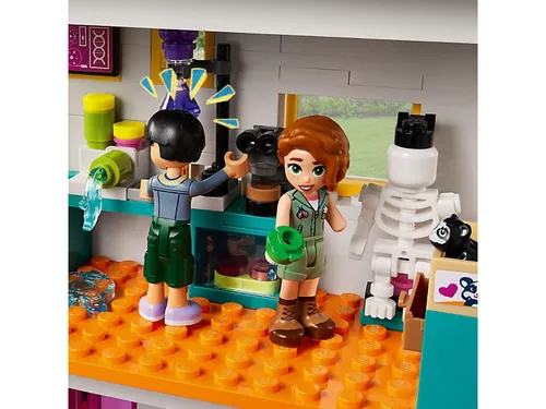 LEGO Friends 41731 Hartlake'deki Uluslararası Okul