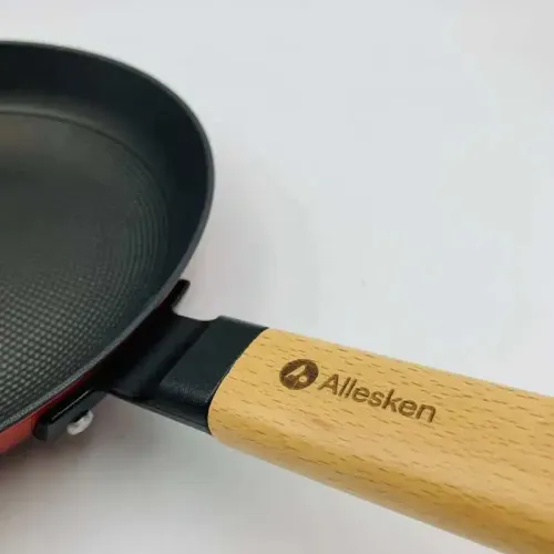 Patelnia żeliwna RODELUXE CZERWONA 24 cm