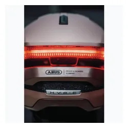 Kask rowerowy z kierunkowskazami ABUS Hyp-E champagne gold