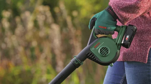Dmuchawa do liści BOSCH UniversalLeafBlower 18V-130