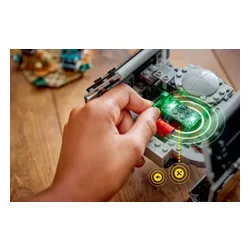 LEGO 75421 Star Wars SMART Play Myśliwiec TIE Dartha Vadera