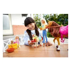 Barbie Stadnina koni Zestaw + Lalki FXH15