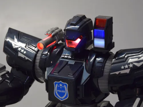 Zdalnie sterowany robot policyjny tańczy