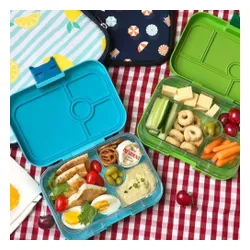 Średnia śniadaniówka / lunchbox Yumbox Panino - power pink/rainbow tray