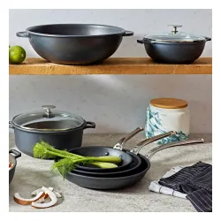 DE BUYER Choc Extreme Normal 20 cm czarna - patelnia nieprzywierająca