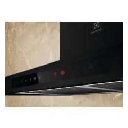 Okap Electrolux 700 Breeze LFC716B Czarny
