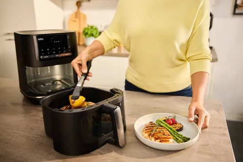 Air Fryer Frytkownica beztłuszczowa BRAUN MultiFry 5 HF5075IBK 6l z okienkiem do obserwacji postępów gotowania