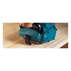 Makita 9741 Taşlama Makinesi