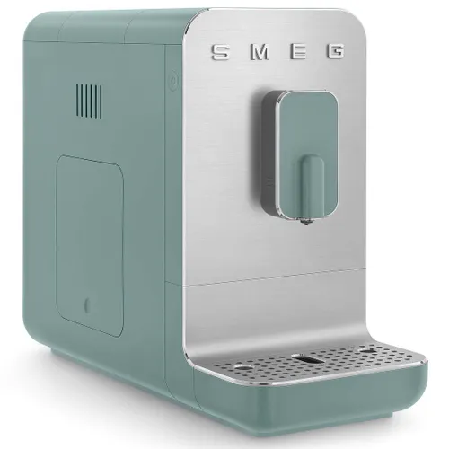 Автоматическая кофемашина Smeg BCC01EGMEU