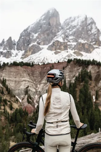 Kask rowerowy ABUS Taipan LED