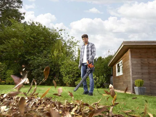 Odkurzacz i dmuchawa ogrodowa BlackDecker BEBLV301