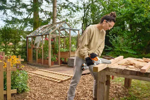 Piła łańcuchowa akumulatorowa STIHL 2x12V GTA 30 2x2.1Ah