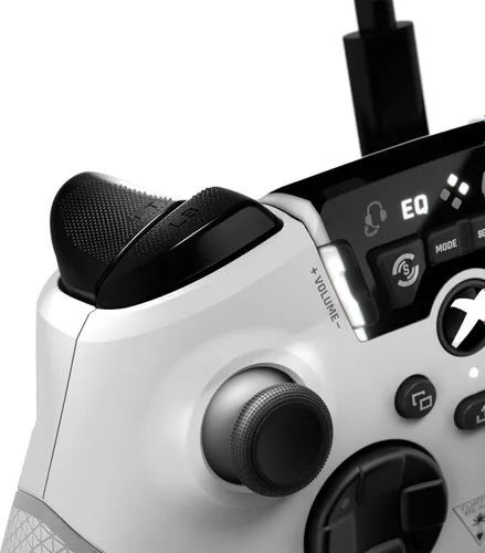 Геймпад Turtle Beach Recon Controller для Xbox белый