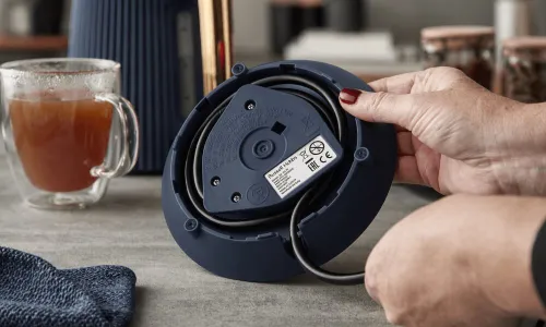 Czajnik RUSSELL HOBBS Bronte Navy 26752-70