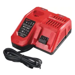 Milwaukee M18 FPP6K2-502B elektrikli el aletleri seti (tornavida + vida makinesi + açılı taşlama makinesi + testere + pistonlu testere + el feneri + 2 pil + şarj cihazı + çanta)