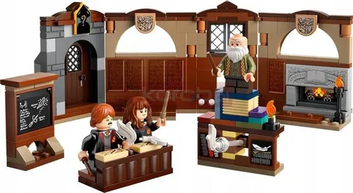 LEGO Harry Potter 76442 Замок Хогвартс: уроки заклинаний