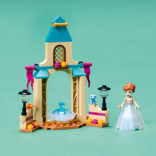 LEGO 43198 Disney Dziedziniec zamku Anny