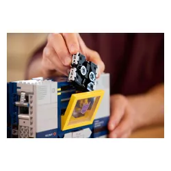 LEGO 10358 ICONS Transformers: Soundwave