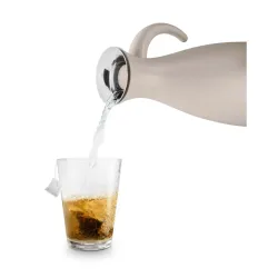 EVA SOLO 1,5 l - czajnik elektryczny bezprzewodowy piaskowy matowy