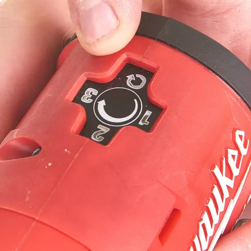 Darbe anahtarı mı? " Milwaukee M12 FIW14-0